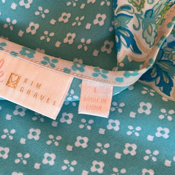 Belle by Kim Gravel Flowy V-Neck Poncho - Large - Picture 7 of 11